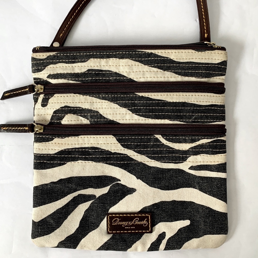 Dooney & Bourke Crossbody Purse (NWOT)